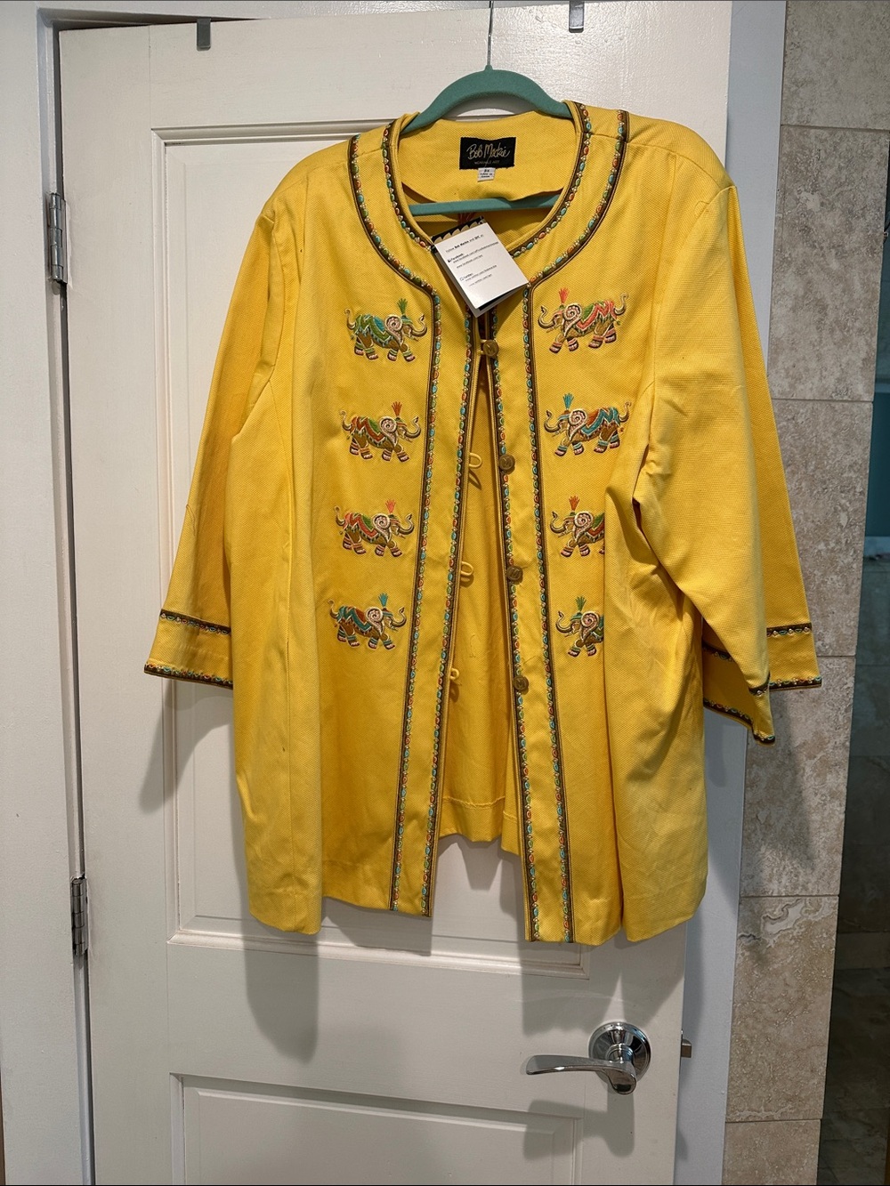 Bob Mackie Yellow Embroidered Elephant Jacket - Picture 8 of 8